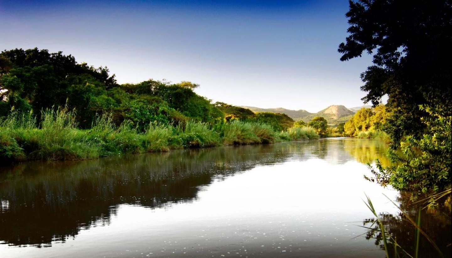 Hippo Waterfront Lodge Mbombela Exterior foto